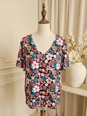 Bright Floral Daisy V-Neck Top Size 6XL